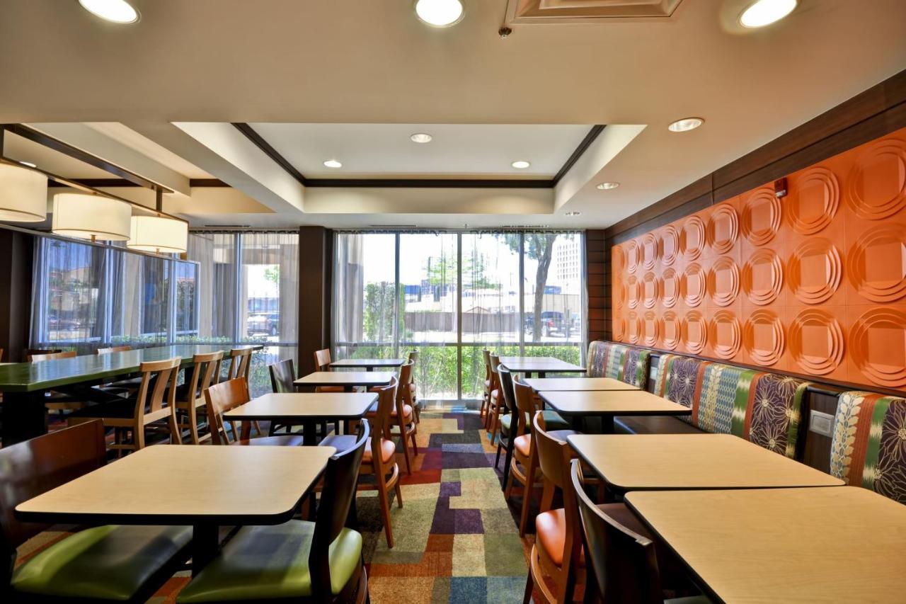 Fairfield Inn & Suites Dallas Medical/Market Center Dış mekan fotoğraf